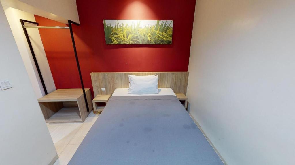 Life Puri Hotel Surabaya Gubeng Kültér fotó