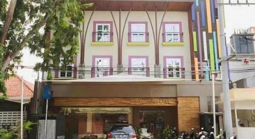 Life Puri Hotel Surabaya Gubeng Kültér fotó